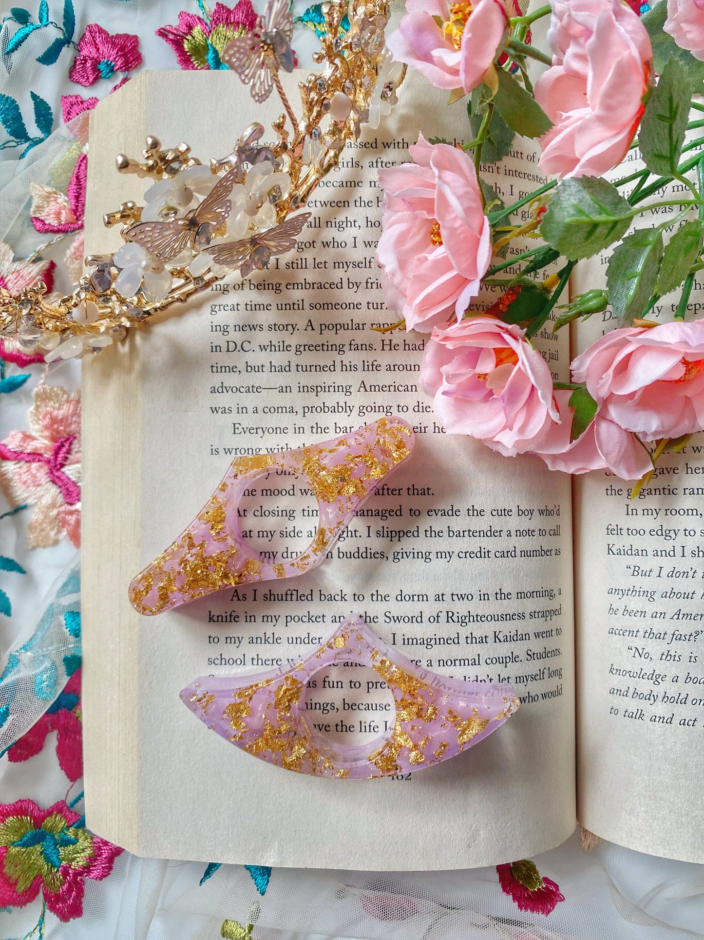 Romantasy Courts Collection: Summer / Triangle