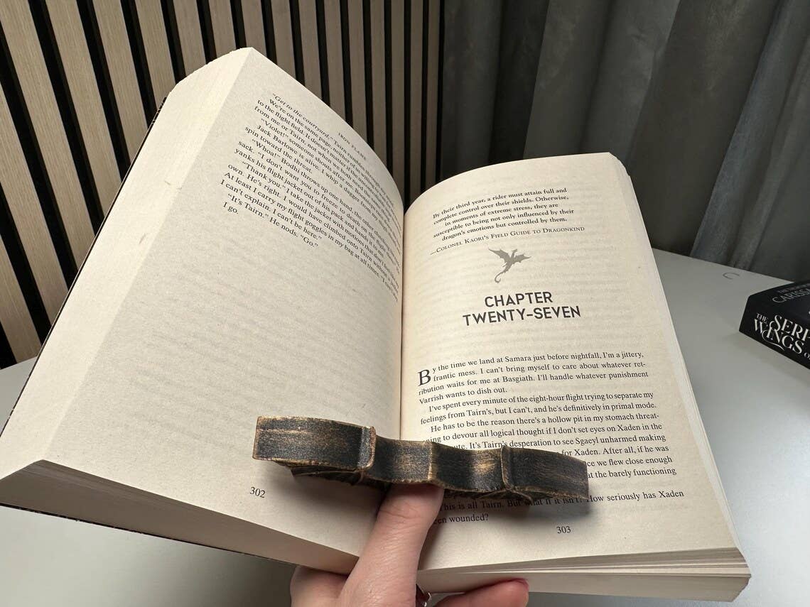 Thumb Page Holders