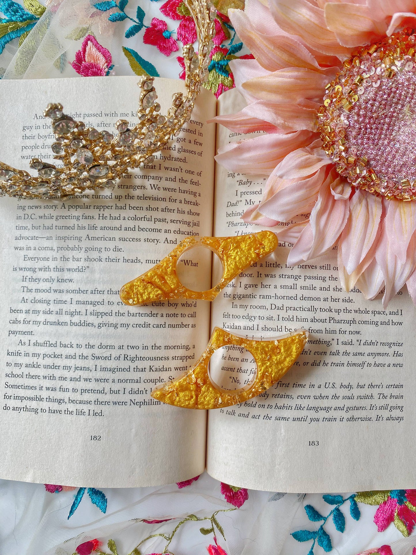 Romantasy Courts Collection: Dawn / Diamond