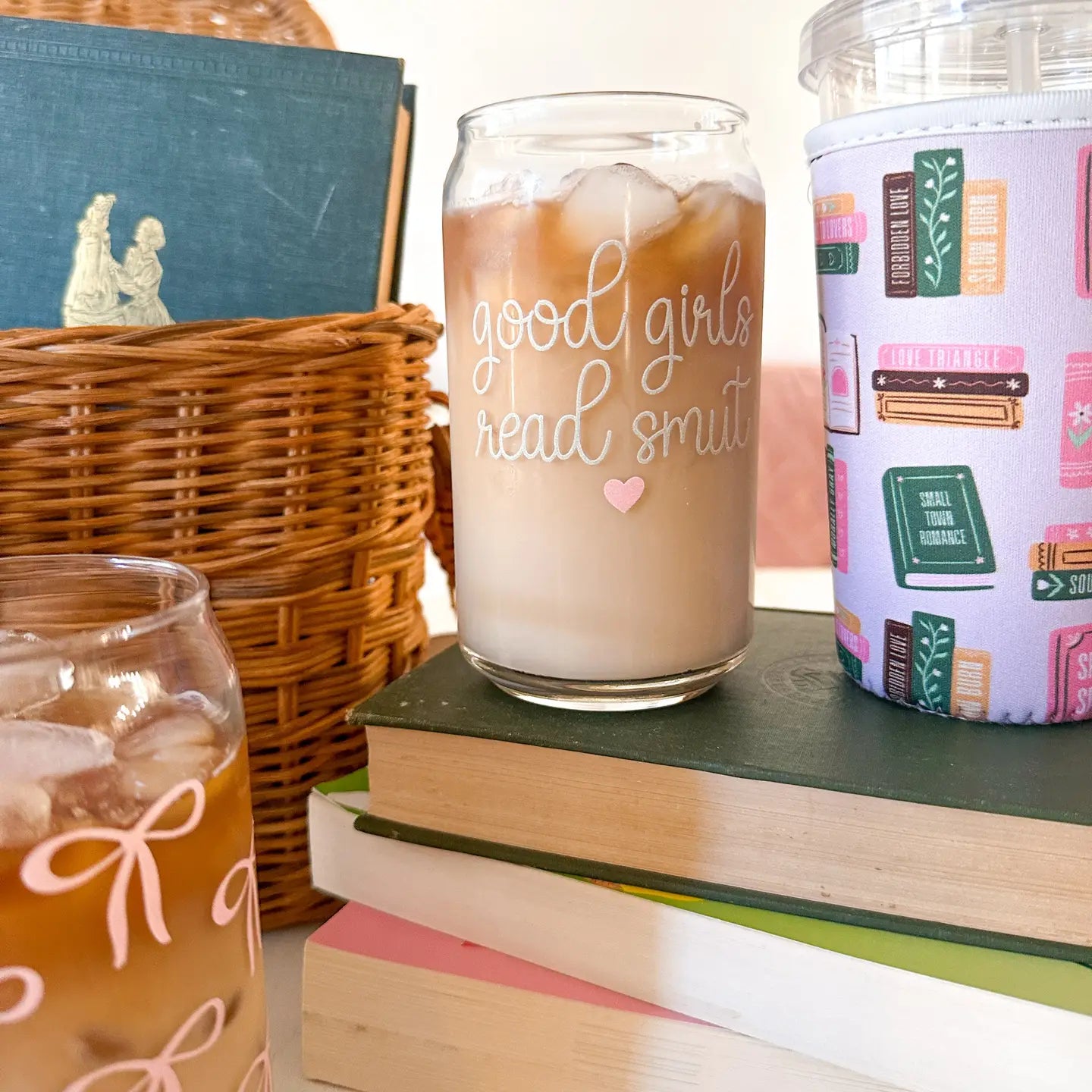 Glasses (Straw and Lid Incl)